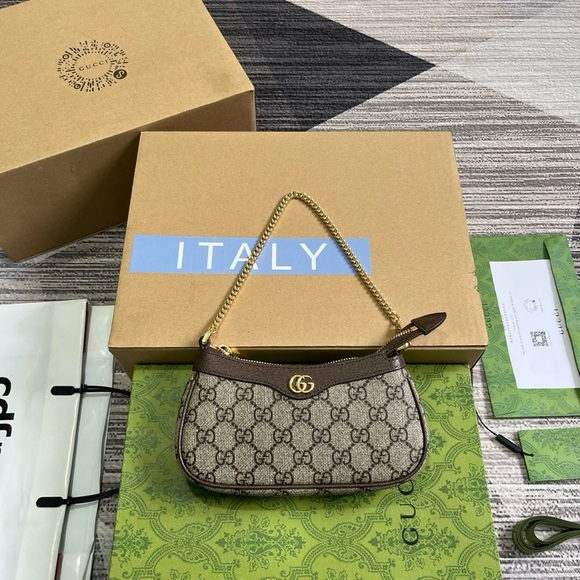 Gucci Beige and Brown GG Shoulder Bag - Picture 1 of 7
